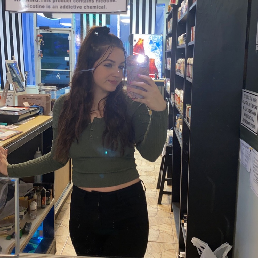 Meet your Posher, Savvy!! 🥰